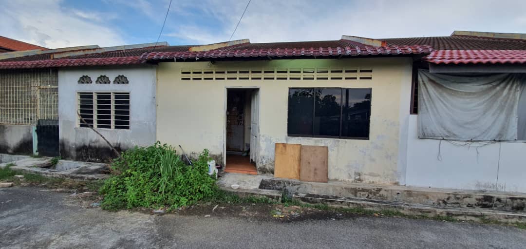 Teres Setingkat Taman Putra Putri Permatang Badak - photo 5
