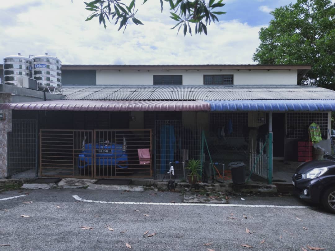Teres Setingkat Pekan Lanchang Pahang - photo 2