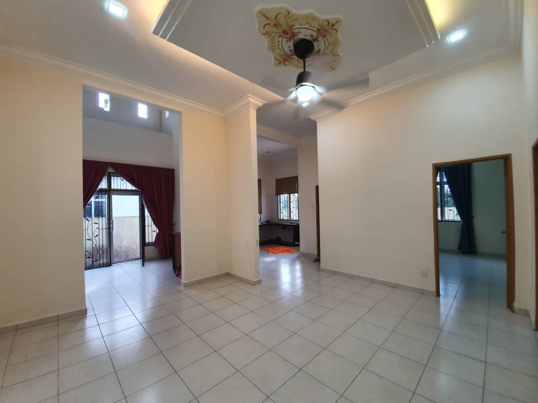 Bungalow Taman Sri Inderapura Kuantan Pahang - photo 10