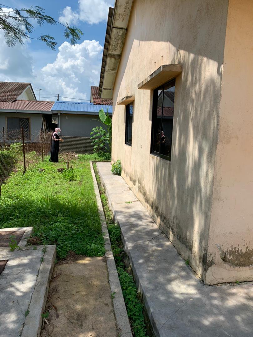 Semi-D Single Storey Taman Seriku Batu 12 Kuantan - photo 3