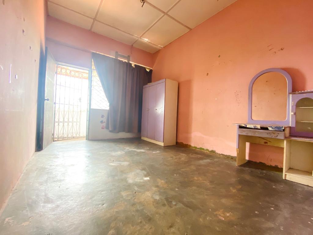 End Lot Double Storey Seri Teruntum Kuantan - photo 4