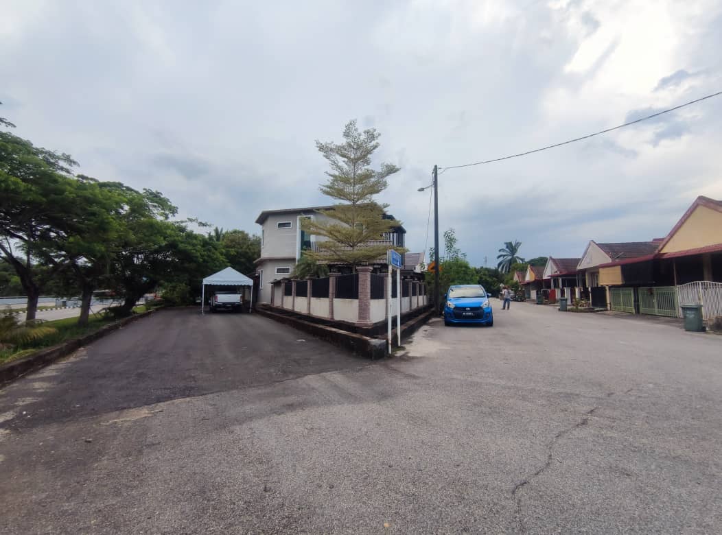 Corner Lot Double Storey Indera Mahkota 2 Kuantan - photo 3
