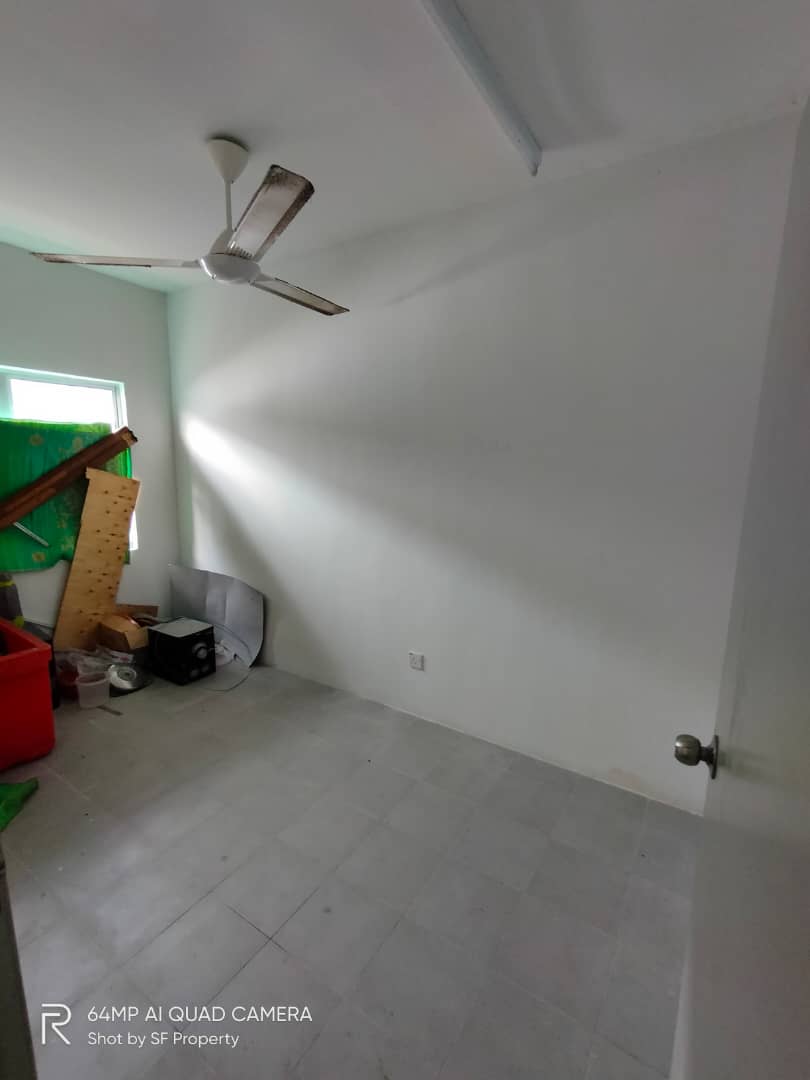 Teres Setingkat Bandar Satelit Muadzam Shah - photo 5