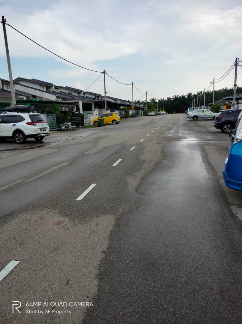 Teres Setingkat Bandar Satelit Muadzam Shah - photo 10