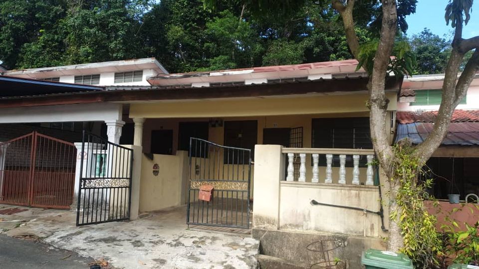 Single Storey Terrace Taman Dato Rasyid Kuantan - photo 1