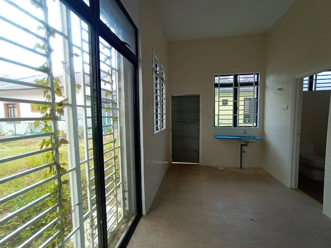 Semi-D Cempaka Jaya Taman Cempaka Dua Kuantan - photo 10