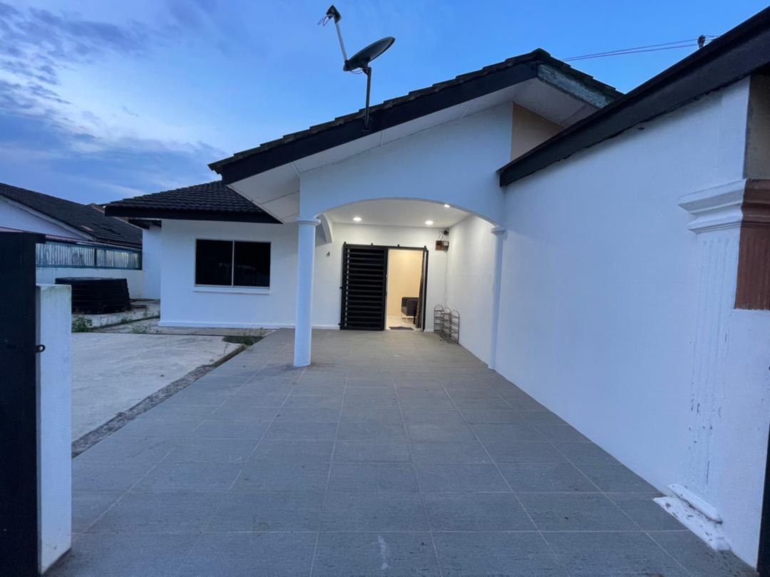 Single Storey Semi-D Taman Seri Inderapura Kuantan - photo 2