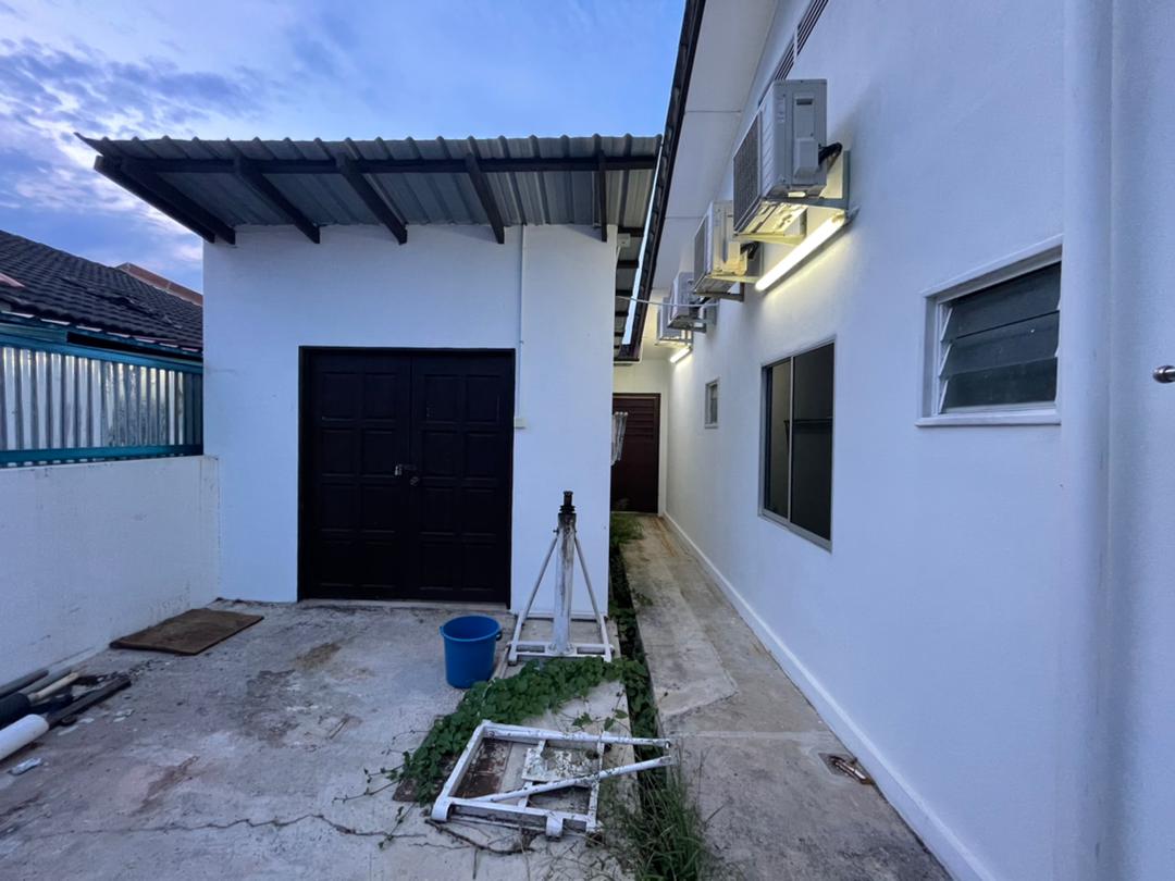 Single Storey Semi-D Taman Seri Inderapura Kuantan - photo 3