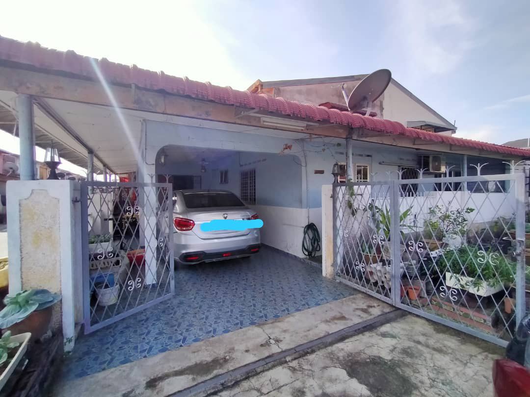 Corner Lot Dua Tingkat Taman Cenderawasih Kuantan - photo 2