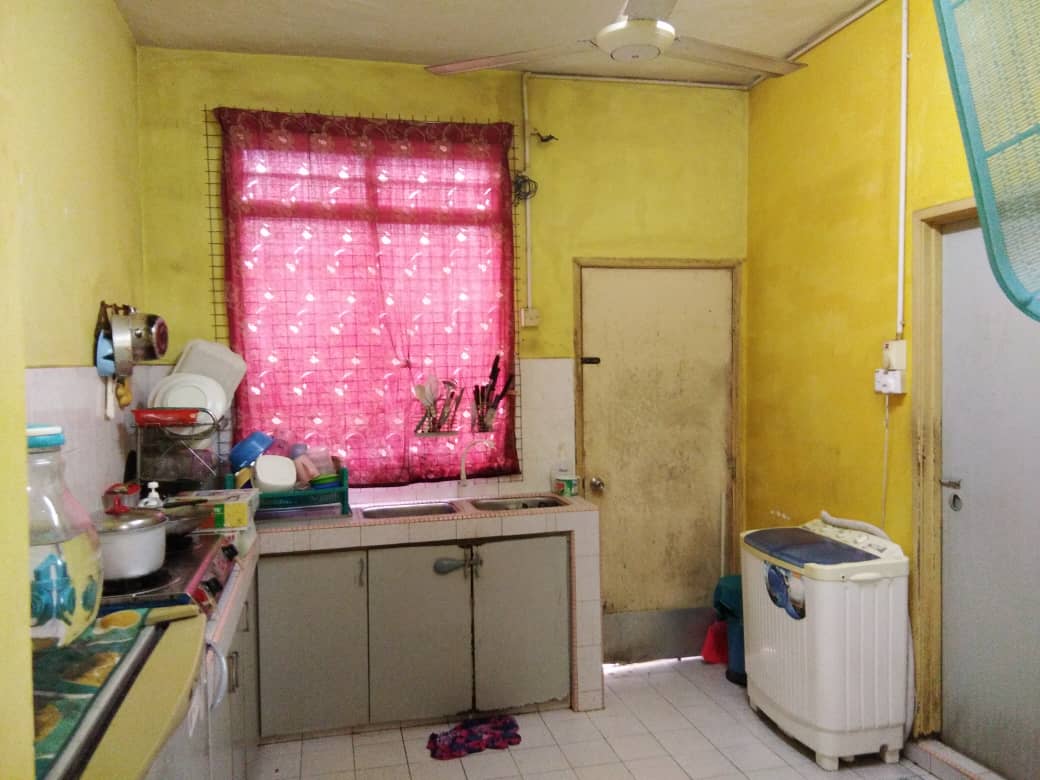 Double Storey Terrace Taman Seroja Binjai Kemaman - photo 6