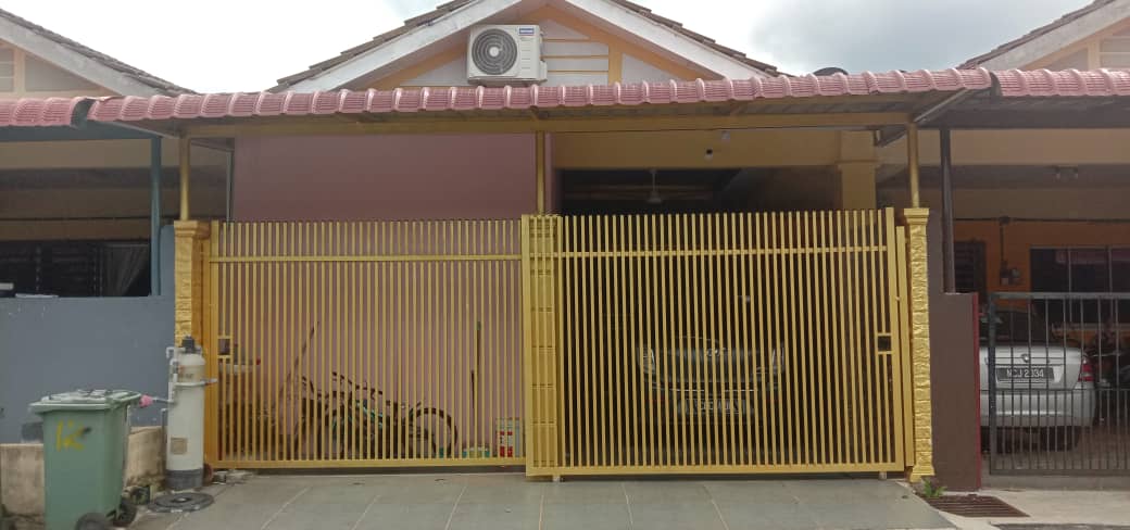Single Storey Terrace Taman Pandan Indah Kuantan - photo 1