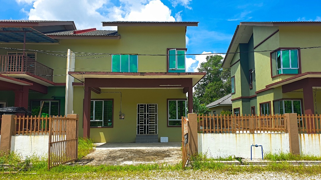Semi-D Dua Tingkat Kampung Air Kemaman