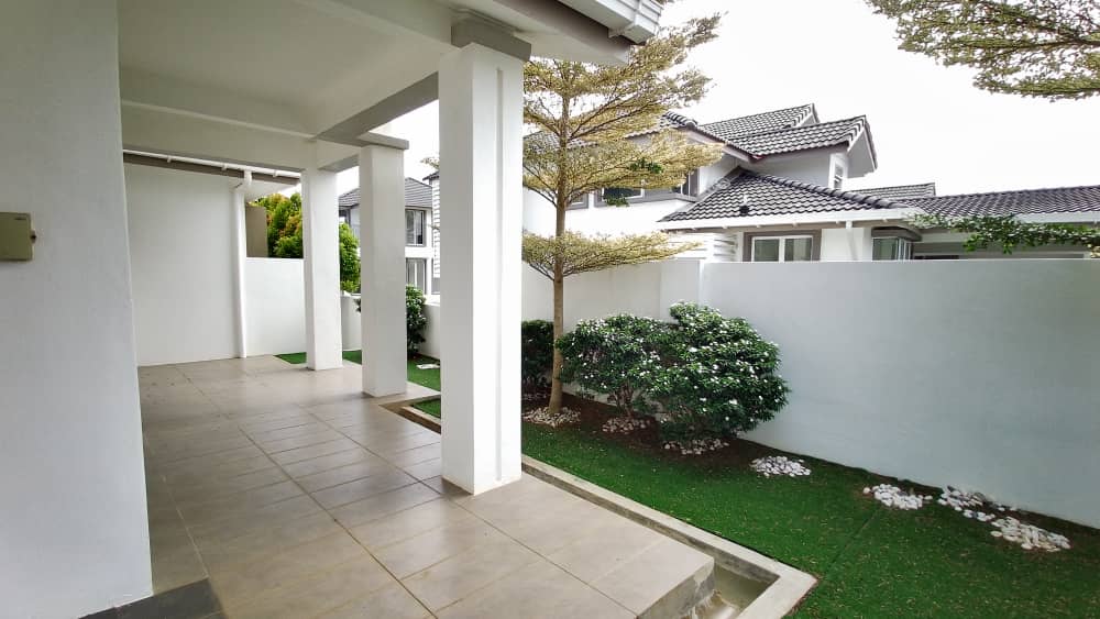 End Lot  Storey Terrace Damansara Hills - photo 4
