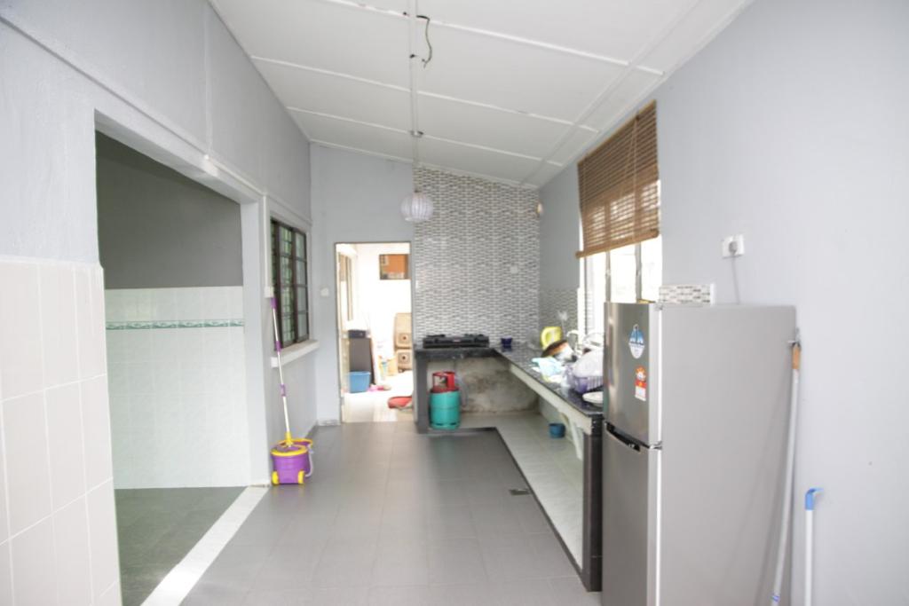 Corner Lot Semi - D Seberang Balok Kuantan CANTIK - photo 7