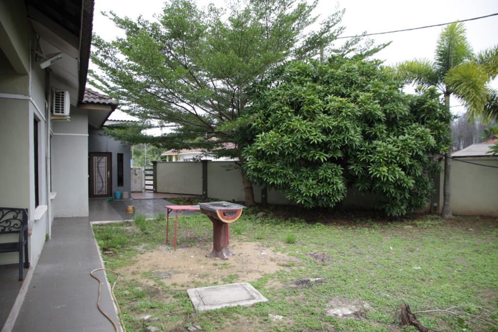 Corner Lot Semi - D Seberang Balok Kuantan CANTIK - photo 10