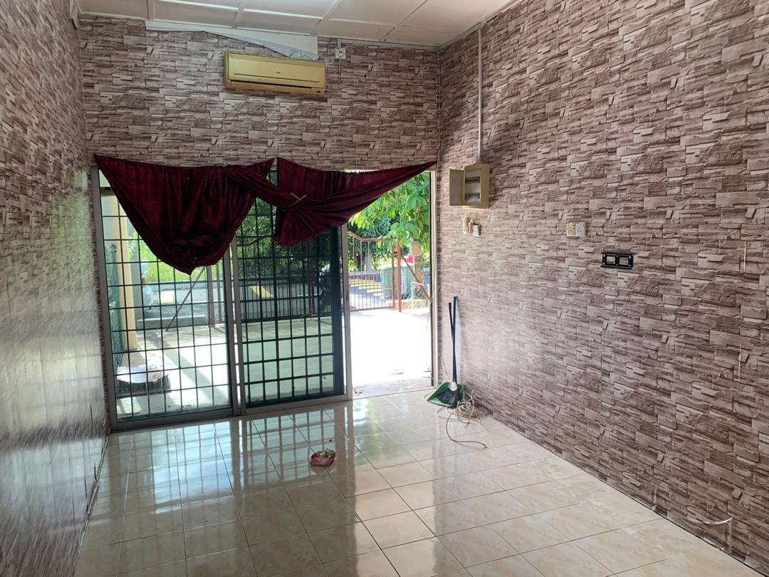 Teres Setingkat Kempadang Anak Air Jaya Kuantan - photo 4