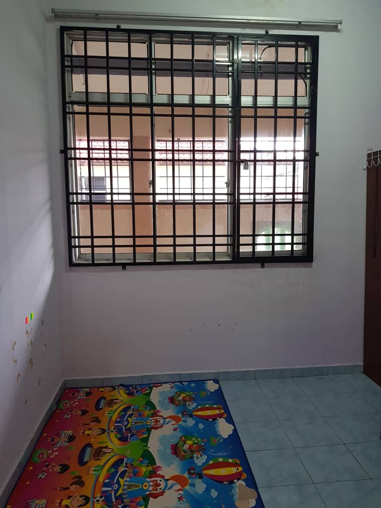 Teres End Lot Setingkat Taman Seri Mahkota Permai - photo 5