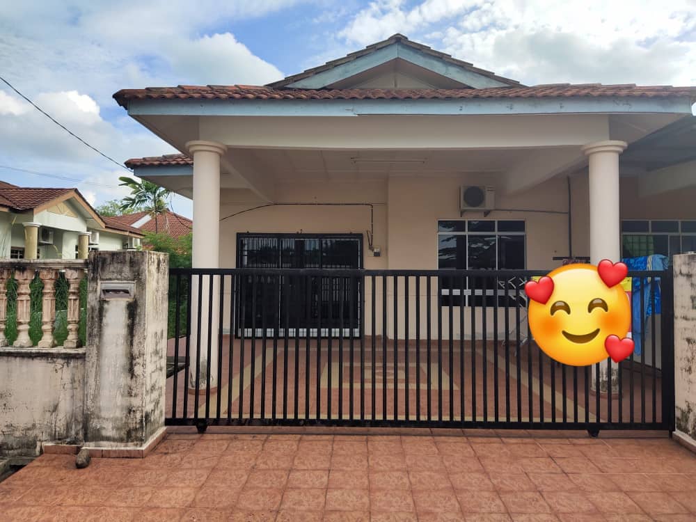 Semi - D Kempadang Makmur Kuantan LUAS