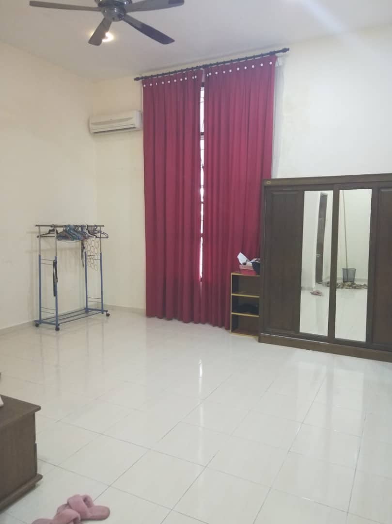 Corner Lot Semi - D Setingkat Bukit Istana Kuantan - photo 2