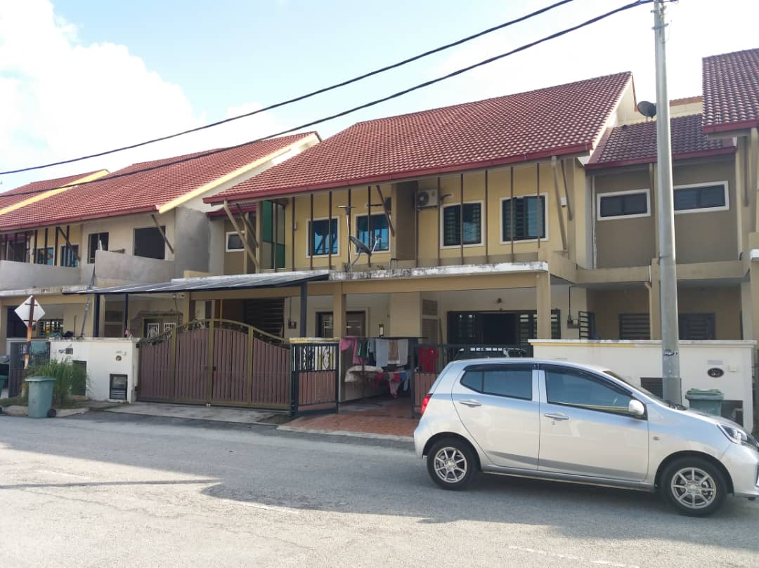 Teres 2 Tingkat Bandar Putra Kuantan HOT AREA