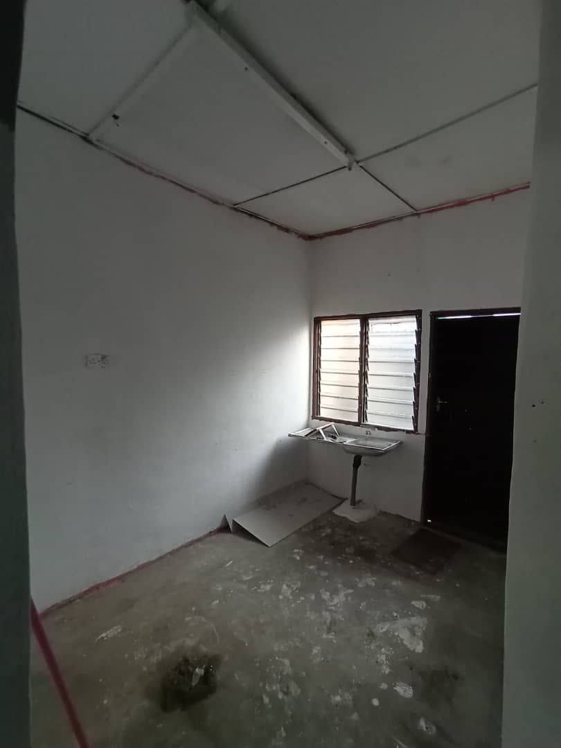 Teres Setingkat Taman Dato Rashid Kuantan - photo 3