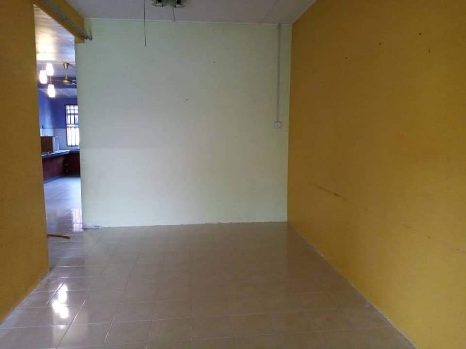 Teres Setingkat Taman Tunas Mahkota Permai - photo 4