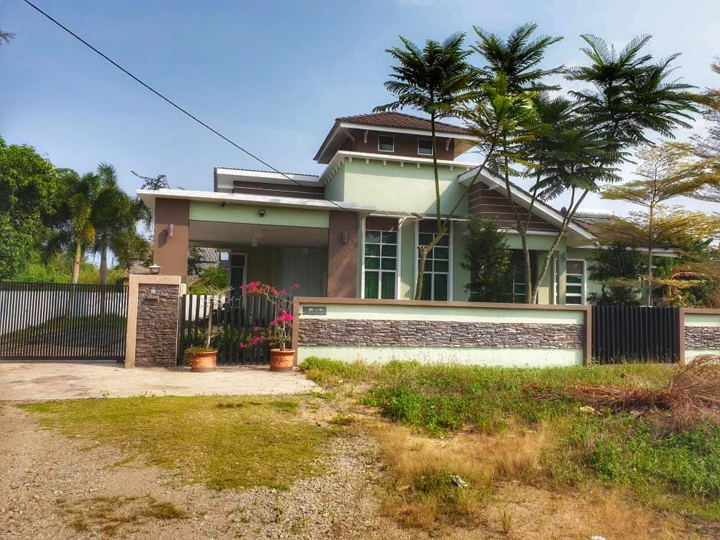 Banglo Setingkat Mak Chili Kemaman HOT LOCATION