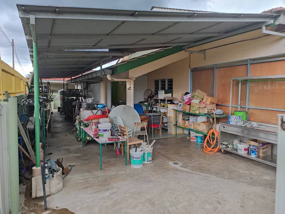 Semi - D Setingkat Inderapura Kuantan RENOVATED - photo 2