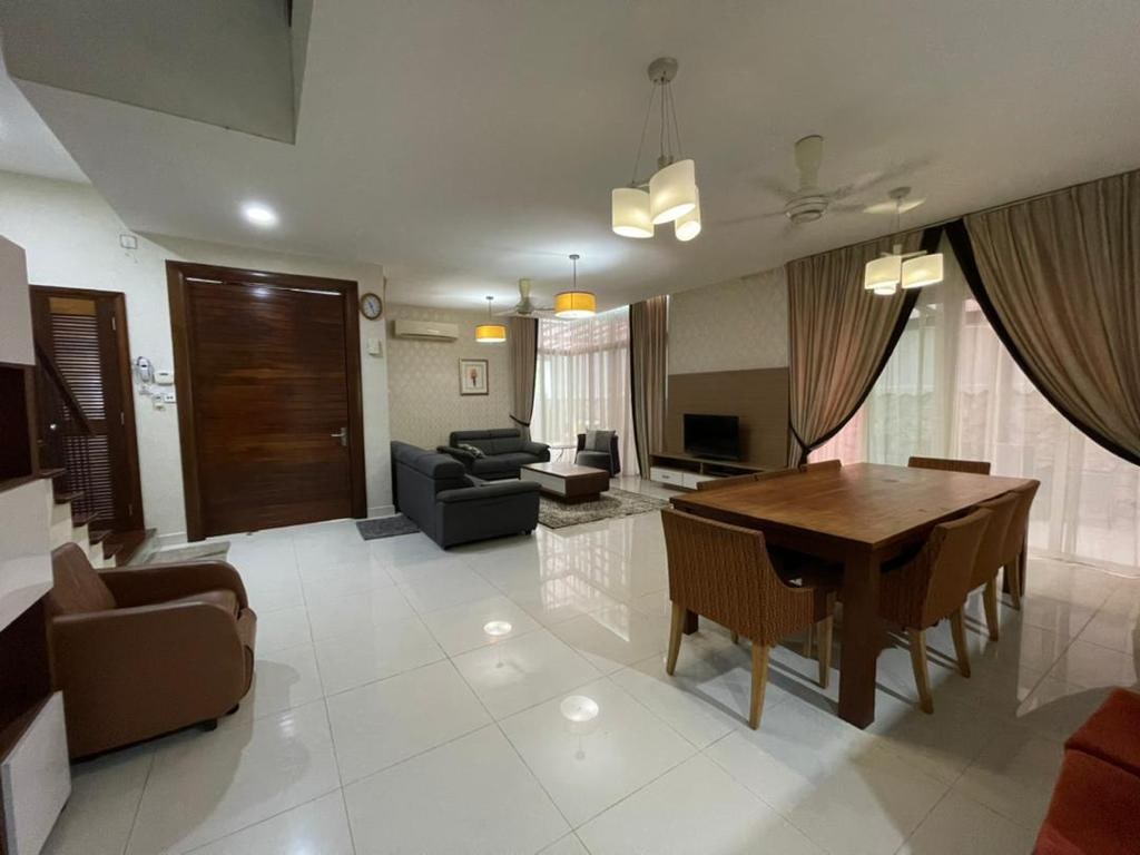 Semi - D 3 Storey Nusa Tropika Ampang Jaya CANTIK - photo 8