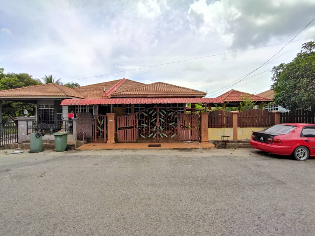 Semi - D Setingkat Taman Balok Perdana Kuantan