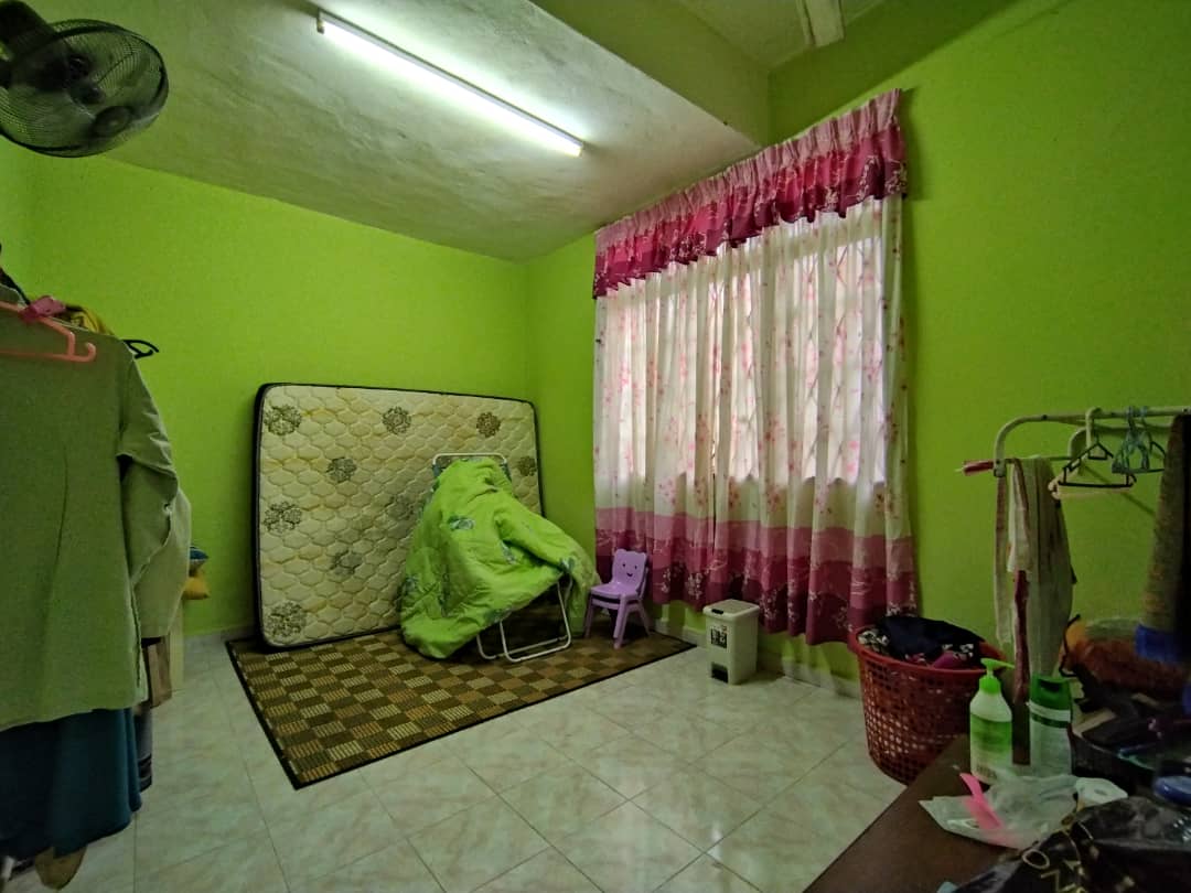 Semi - D Setingkat Taman Balok Perdana Kuantan - photo 9