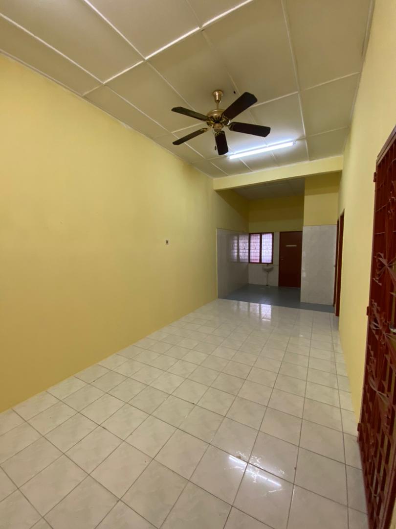 Teres Setingkat Taman Tualang Indah Mentakab - photo 2
