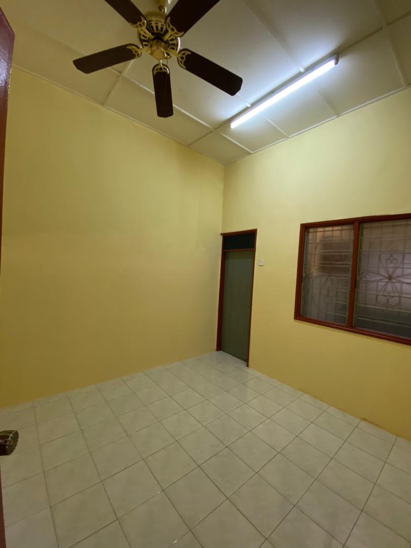 Teres Setingkat Taman Tualang Indah Mentakab - photo 5