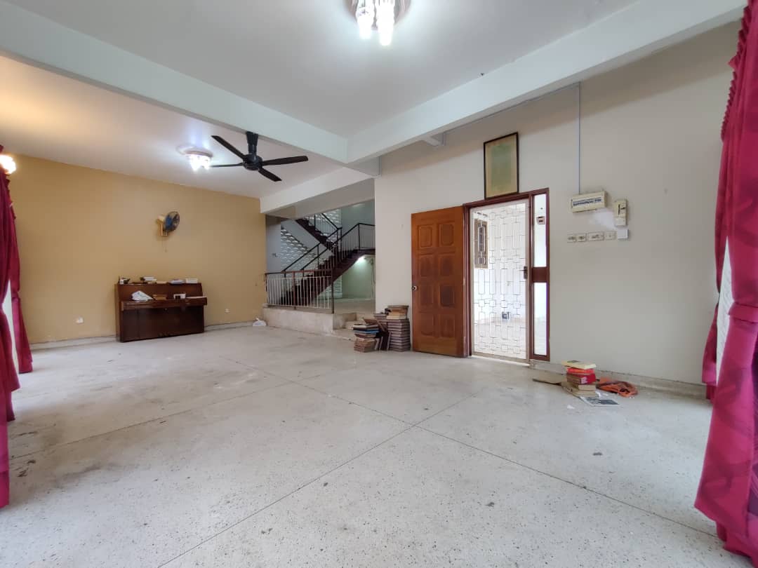 Corner Lot Bungalow Jalan Tok Sira Kuantan - photo 11