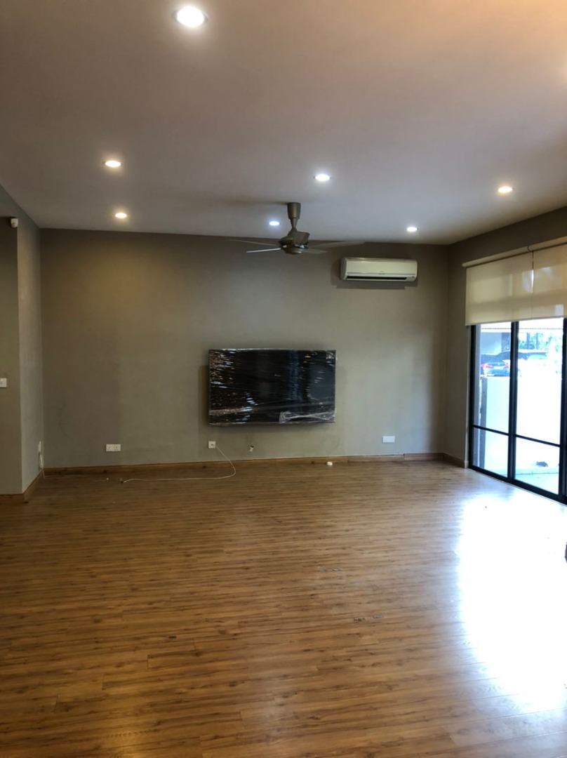 Semi-D 2 Storey Glenmerie Cove Klang RENOVATED - photo 4
