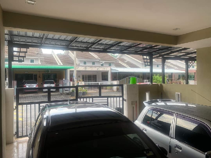 Rumah Teres Setingkat Di Taman Tanjung Bakti  - photo 2