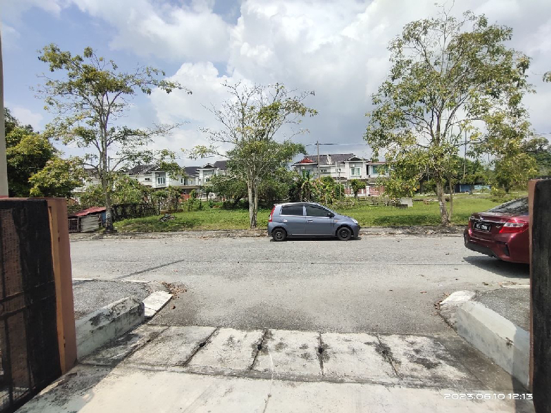 Rumah Teres Setingkat Di Taman Pusing Perdana - Facing Open  - photo 3