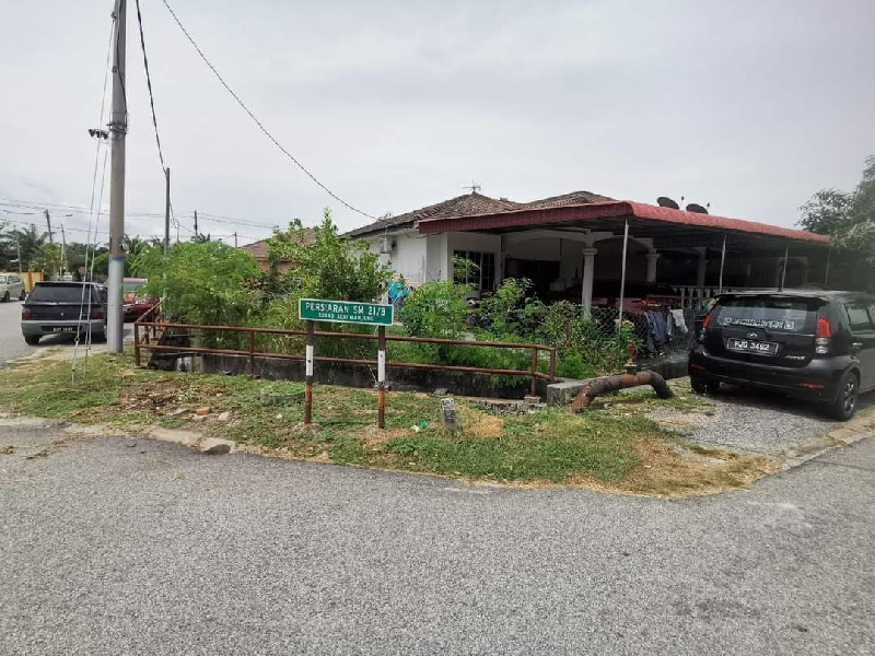 Teres Setingkat CORNER LOT Di Manjung Perak Untuk Dijual  - photo 3