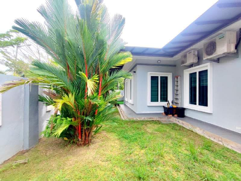 Rumah Corner Lot ( Freehold ) Facing Open - photo 5