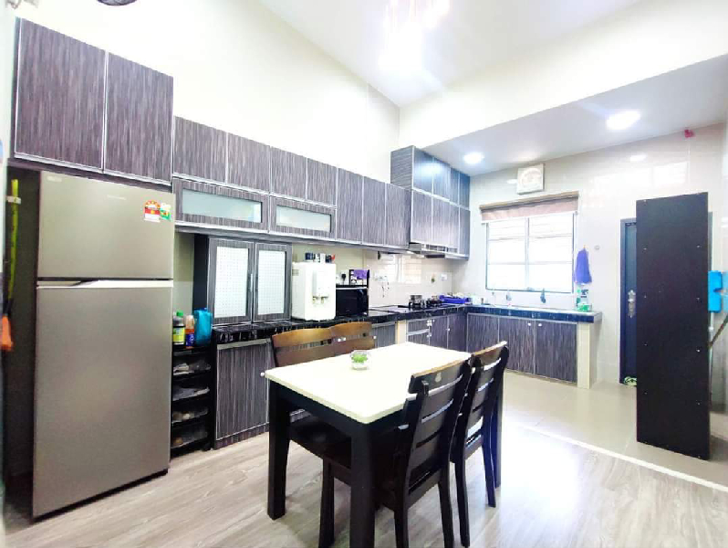 Rumah Corner Lot ( Freehold ) Facing Open - photo 11
