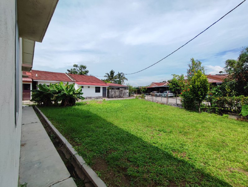 Corner Lot Depan Rumah Padang  - photo 3