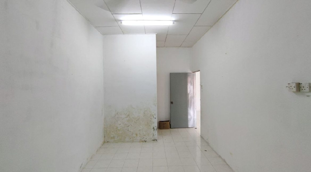 Corner Lot Depan Rumah Padang  - photo 8