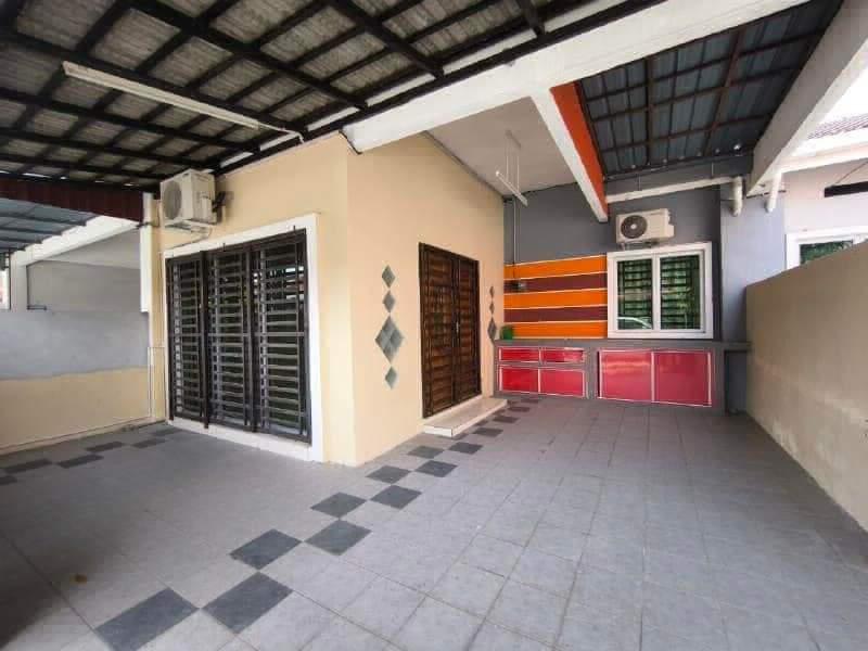 Taman Lakeville Seri Iskandar Perak - photo 2