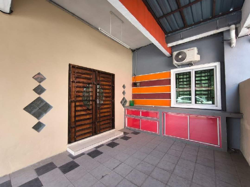 Taman Lakeville Seri Iskandar Perak - photo 3
