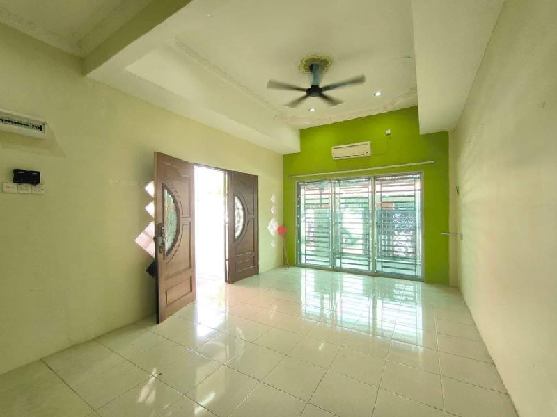 Taman Lakeville Seri Iskandar Perak - photo 4