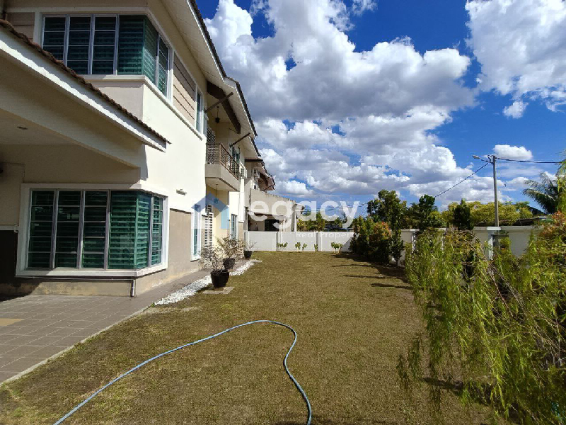 Rumah Semi D 2 Tingkat Corner Lot Murah - photo 2