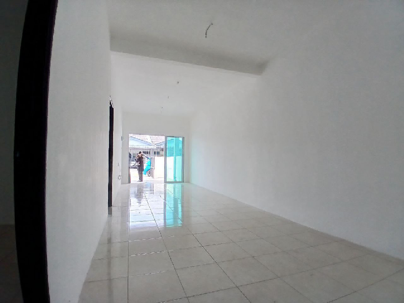 RUMAH BARU BELUM PERNAH DI DIAMI  - photo 6