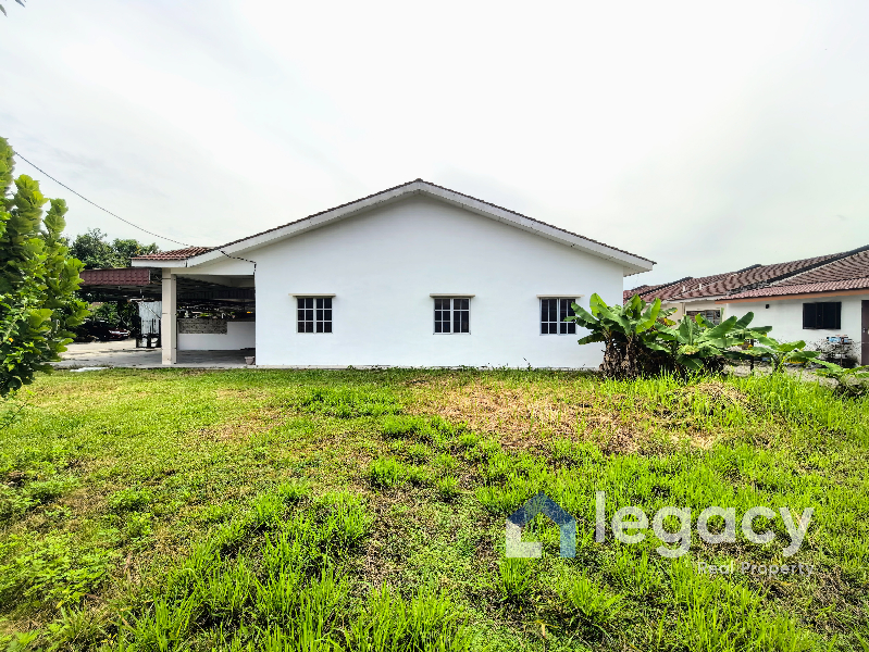Rumah Corner Lot Facing Open - photo 2