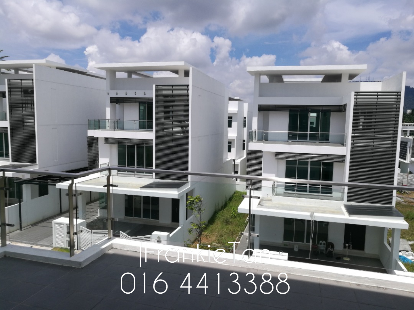 3 Storey Zero Lot Bu ...