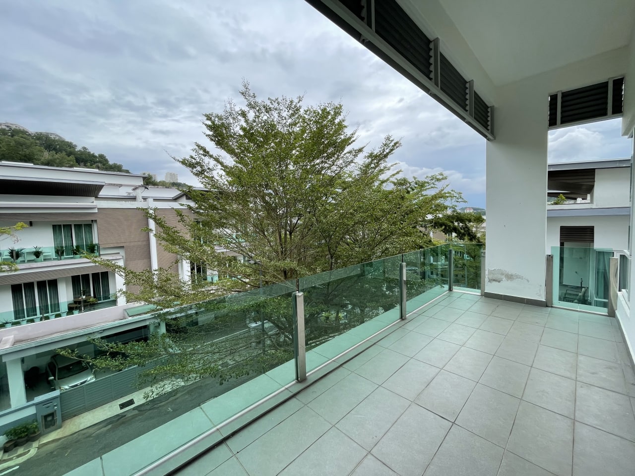 3 Storey Semi-D Beverly Height, Phase 5 Freehold - photo 6